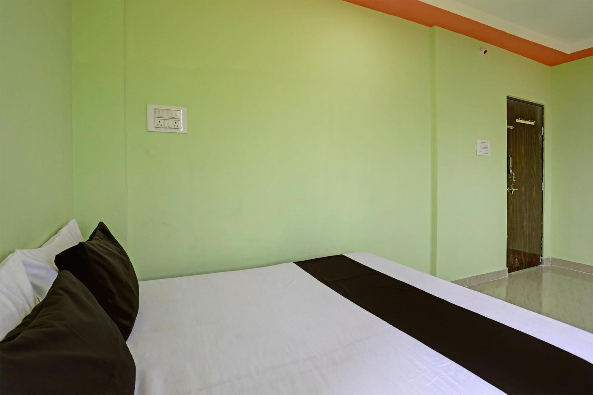 Spot On Hotel Leo Star Chandrapur Eksteriør bilde
