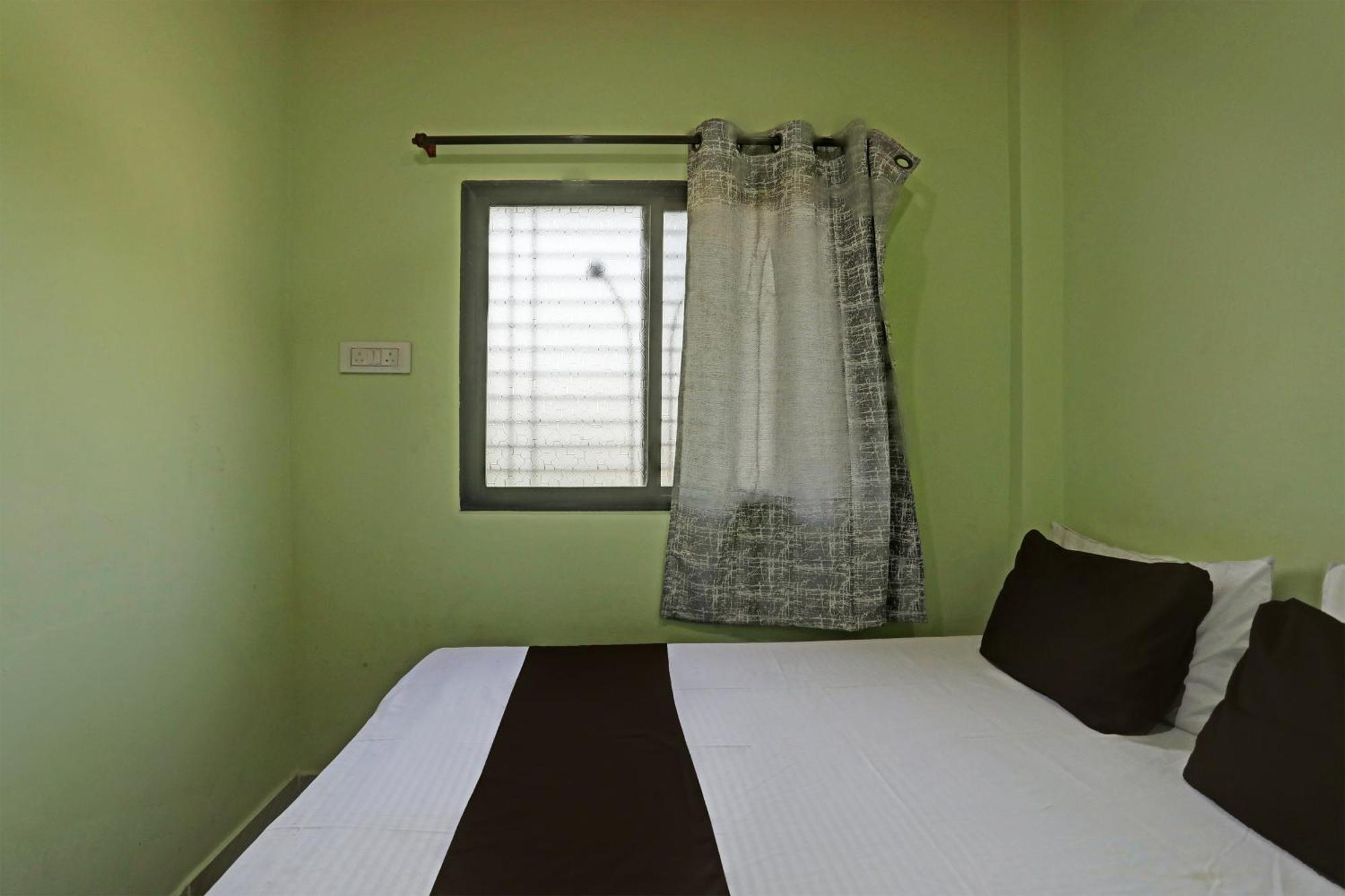 Spot On Hotel Leo Star Chandrapur Eksteriør bilde