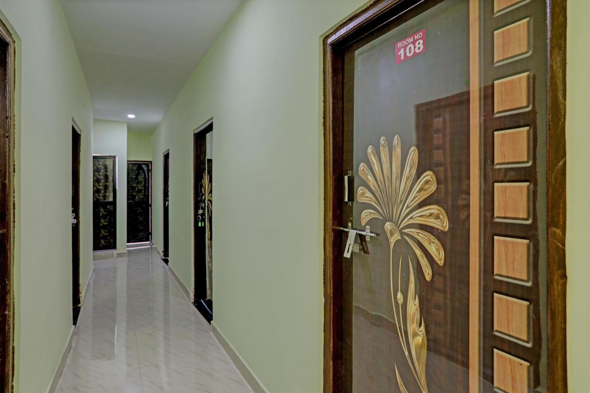 Spot On Hotel Leo Star Chandrapur Eksteriør bilde